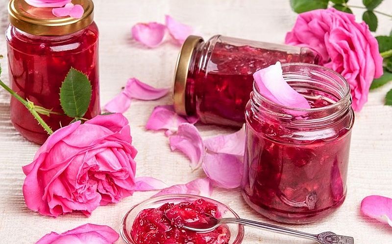 Розовое варенье